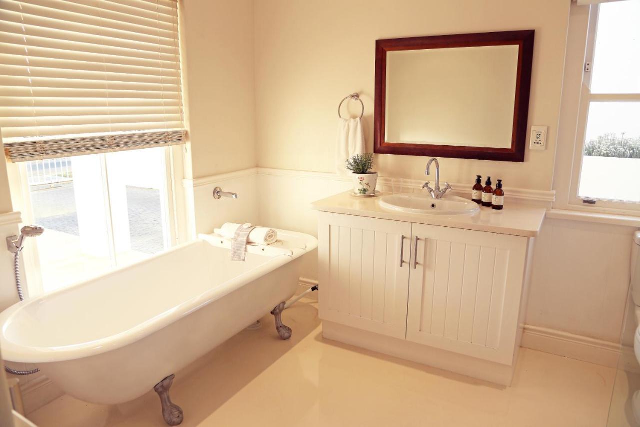 Shore'S Edge Luxury Oceanfront Home Hermanus Kültér fotó